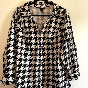 Lane Bryant houndstooth long sleeve